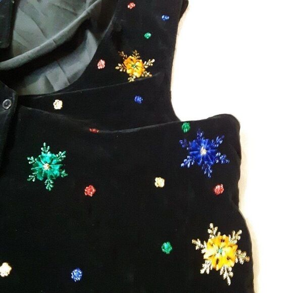 Bobby Brooks Women's 22W/24W Black Velvet Christmas Vest - Picture 5 of 10